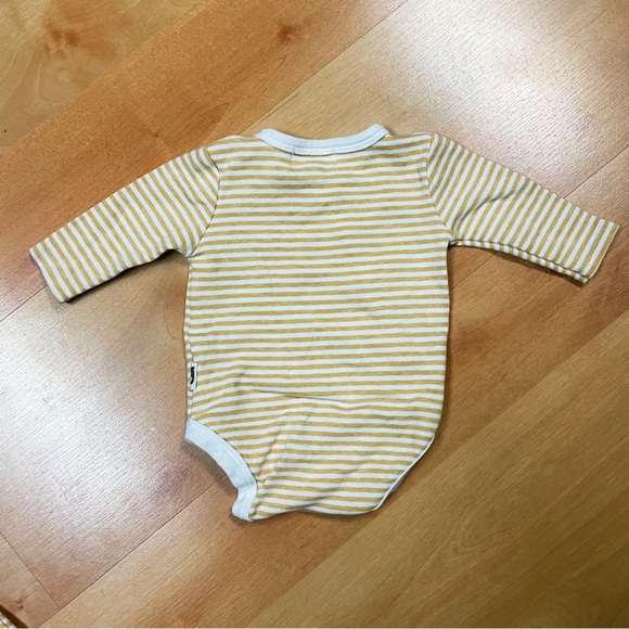 Rabbit & Bear Gold & White Striped 2-Piece Outfit Gender Neutral Baby Size 0-3M - Picture 5 of 8